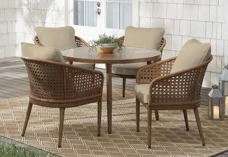 Hampton Bay Coral Vista Brown Wicker Outdoor Patio Dining Chair with Cushions (2-Pack) *PICKUP ONLY*